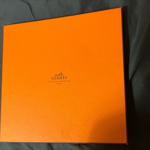 Meet your Posher, Kim - Picture 2 of 14